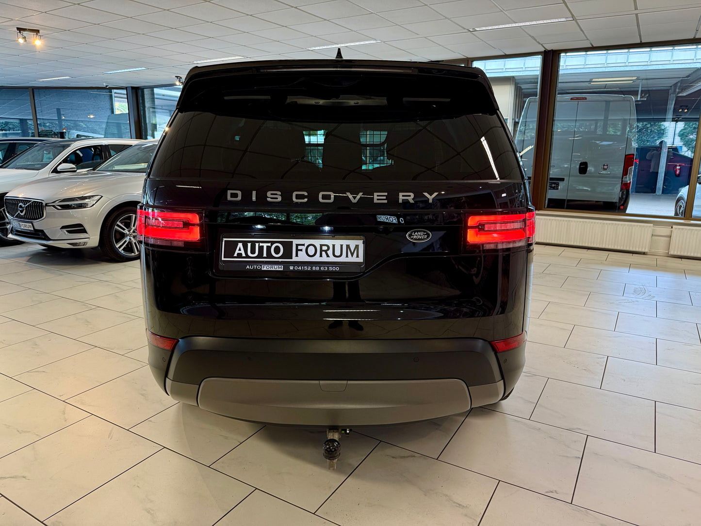 Land Rover Discovery 3.0 D LEDER AHK LED LUFT PANO CAM SHZ