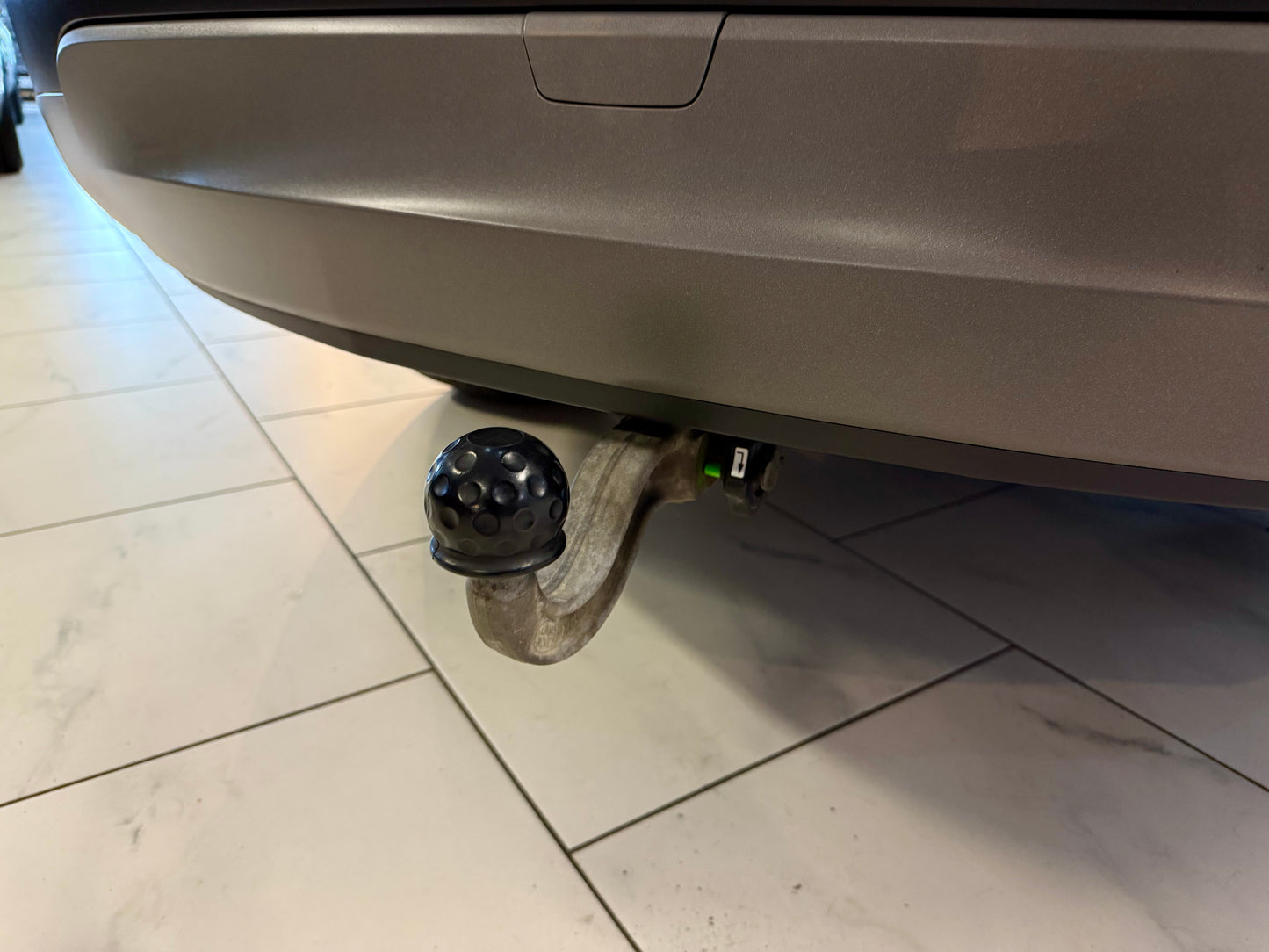 Land Rover Discovery 3.0 D LEDER AHK LED LUFT PANO CAM SHZ