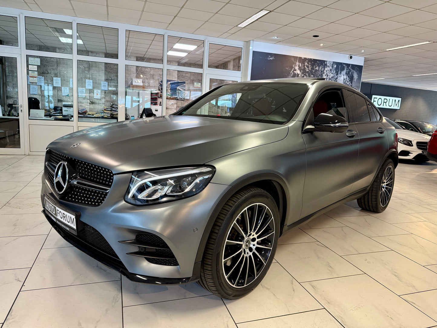 Mercedes-Benz GLC 250 4M AMG-LINE DESIGNO MAGNO AHK BURMESTER