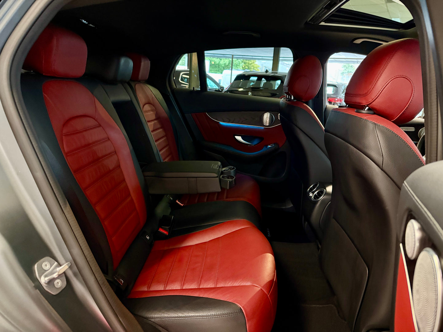 Mercedes-Benz GLC 250 4M AMG-LINE DESIGNO MAGNO AHK BURMESTER