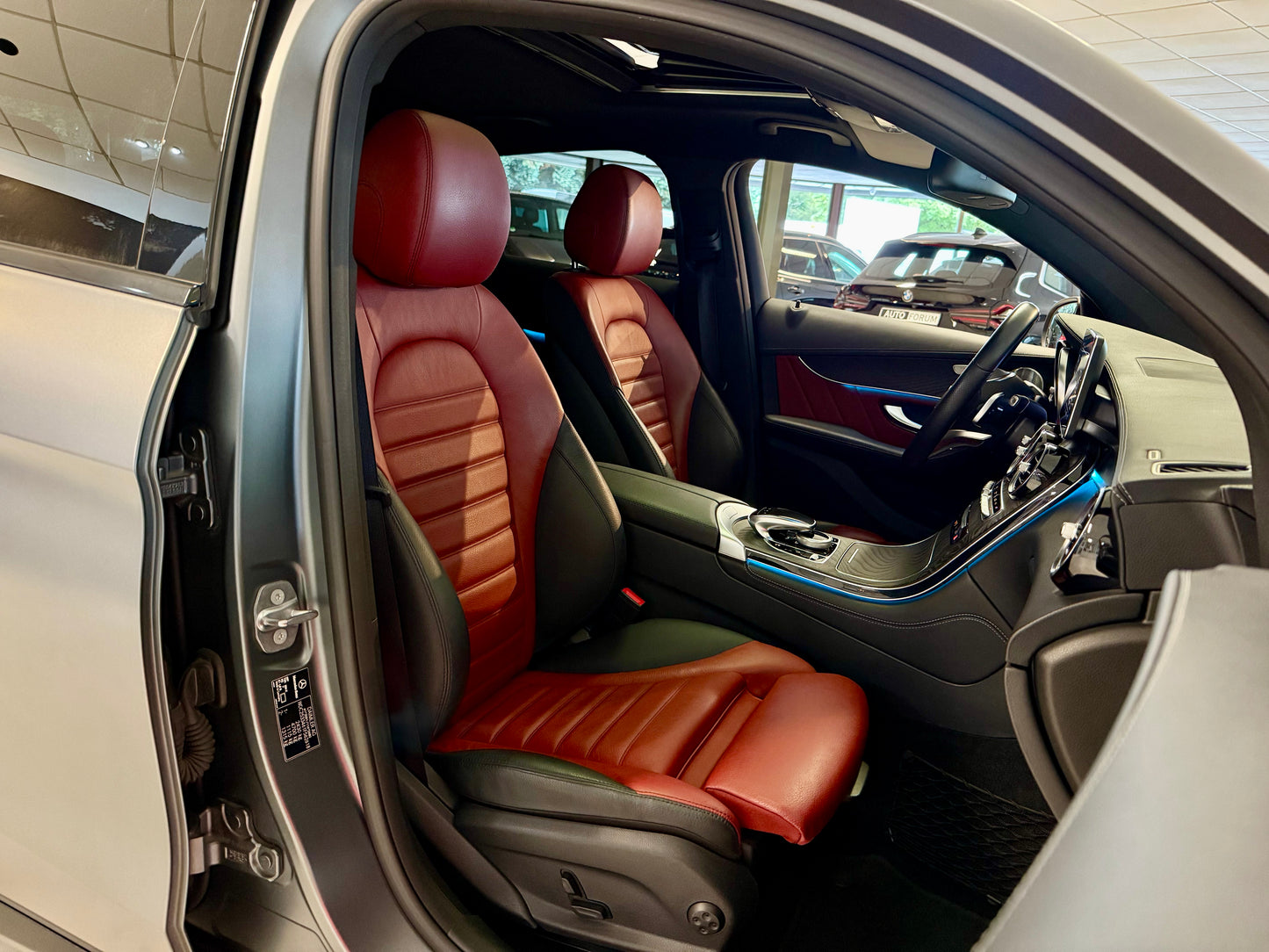 Mercedes-Benz GLC 250 4M AMG-LINE DESIGNO MAGNO AHK BURMESTER