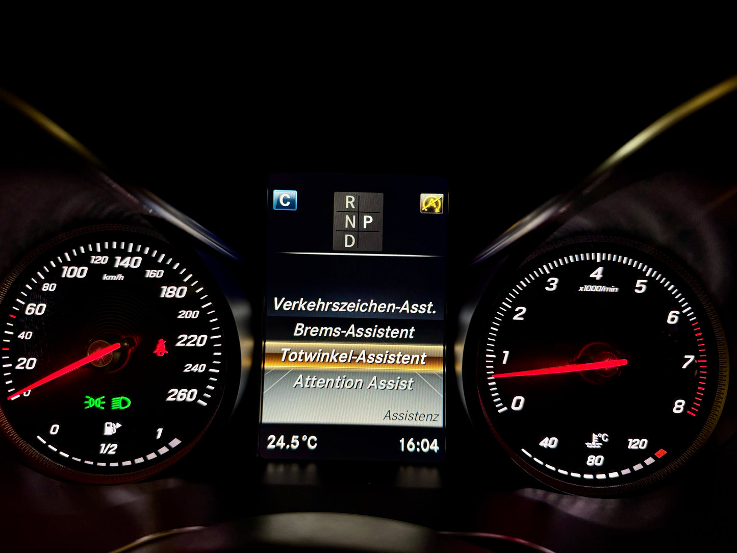 Mercedes-Benz GLC 250 4M AMG-LINE DESIGNO MAGNO AHK BURMESTER