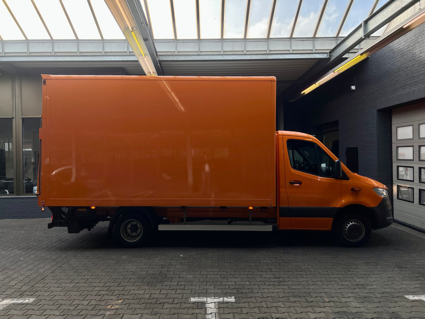 Mercedes-Benz Sprinter 516 CDI KOFFER L3 5,0 t LBW 1.HAND