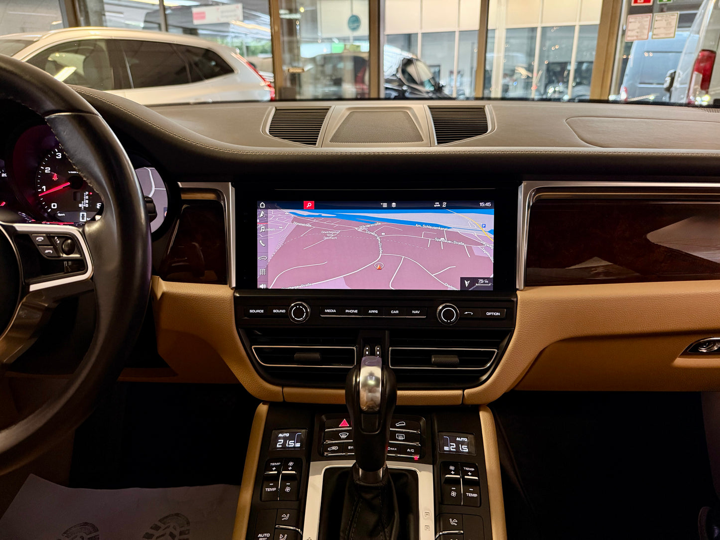 Porsche Macan S SPORTAGA LEDER PANO SHZ KAMERA PDC LED