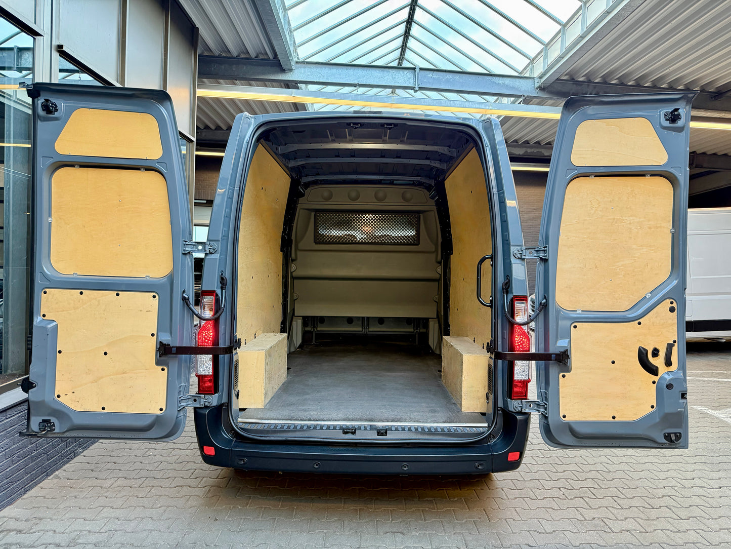 Renault Master 2.3 D L3H2 3,5t DoKa MIXTO 7STZ CAM KLIMA