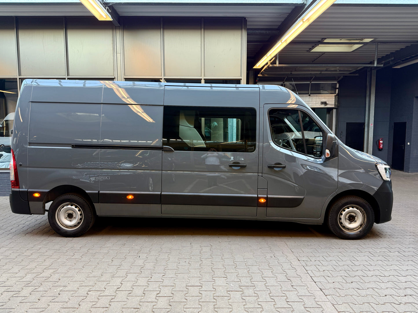 Renault Master 2.3 D L3H2 3,5t DoKa MIXTO 7STZ CAM KLIMA