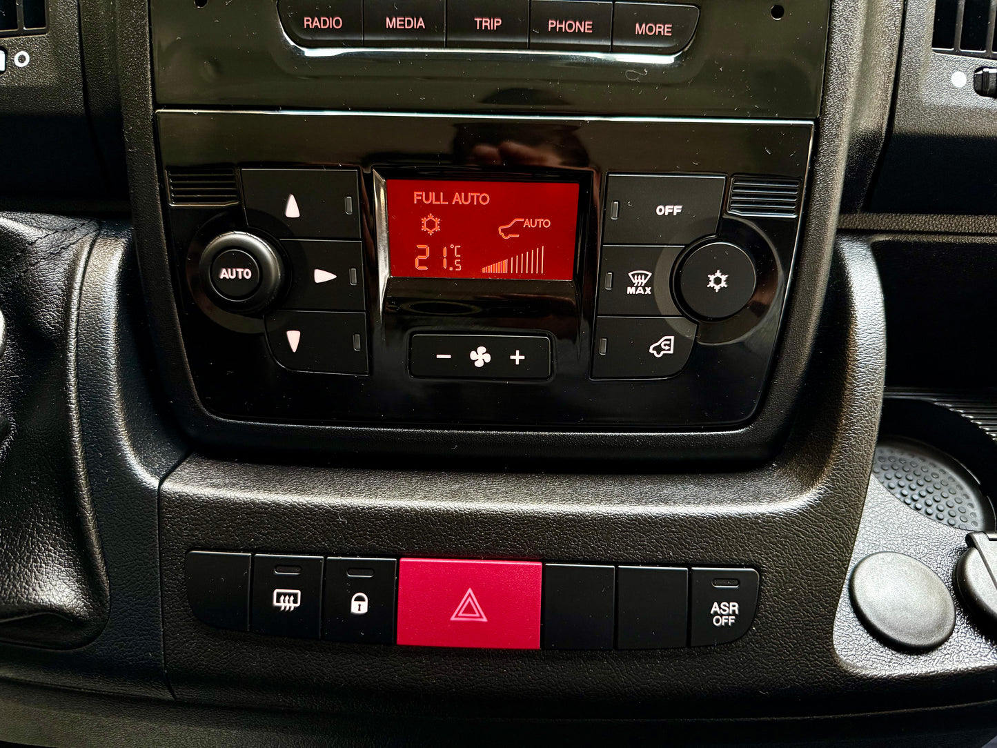 Citroën Jumper 2.0 HDi L3H2 3,5t 3-SITZER KLIMA PDC TEMP