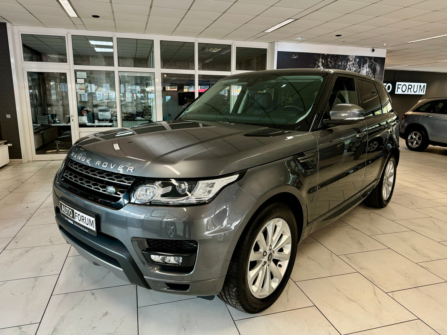 Land Rover Range Rover Sport 3.0 TD LEDER NAVI AHK DIGTACHO