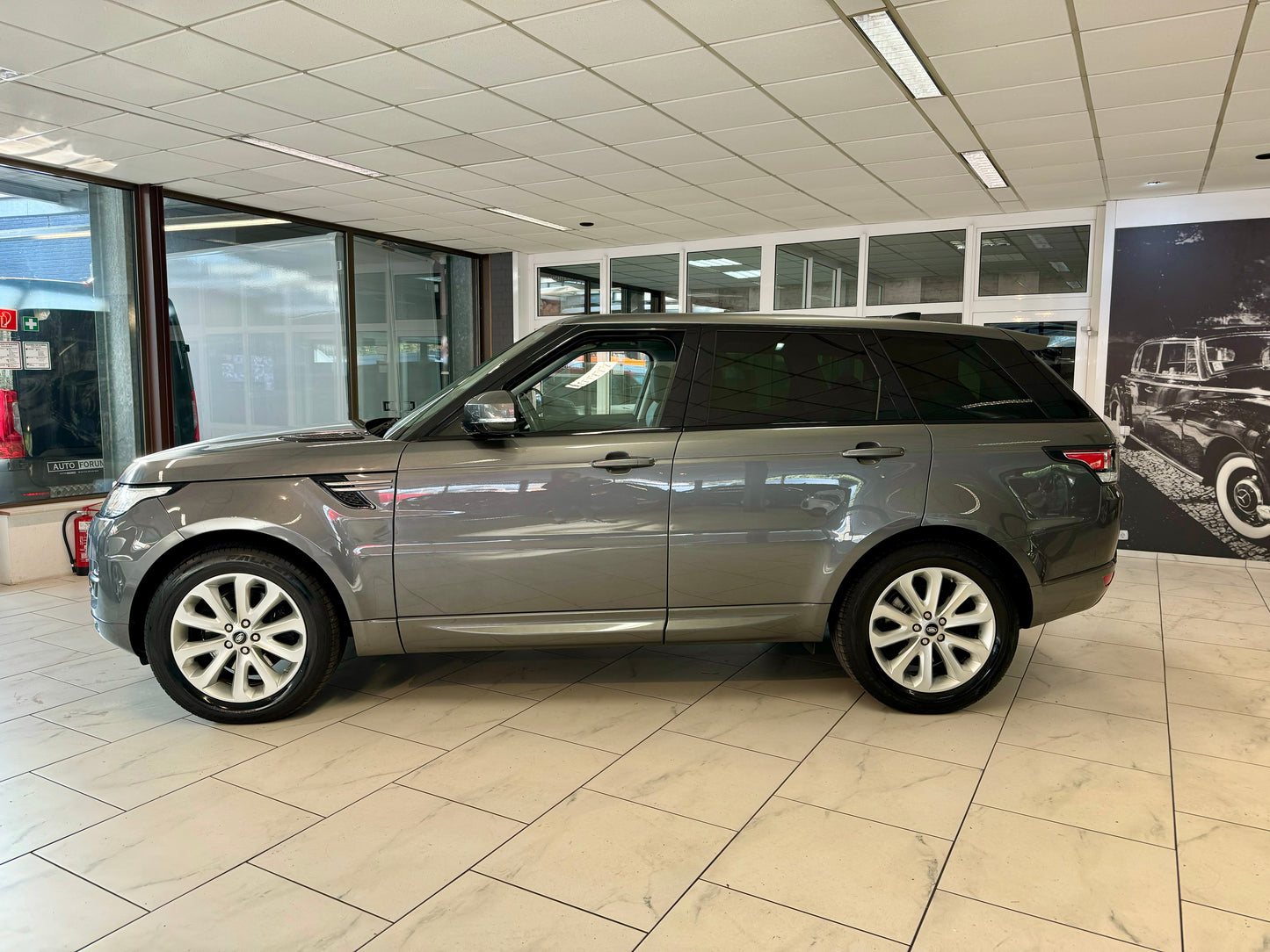 Land Rover Range Rover Sport 3.0 TD LEDER NAVI AHK DIGTACHO