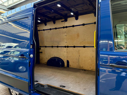 Volkswagen Crafter 2.0 TDI L3H3 3,5t AHK NAVI CAM KLIMA PDC