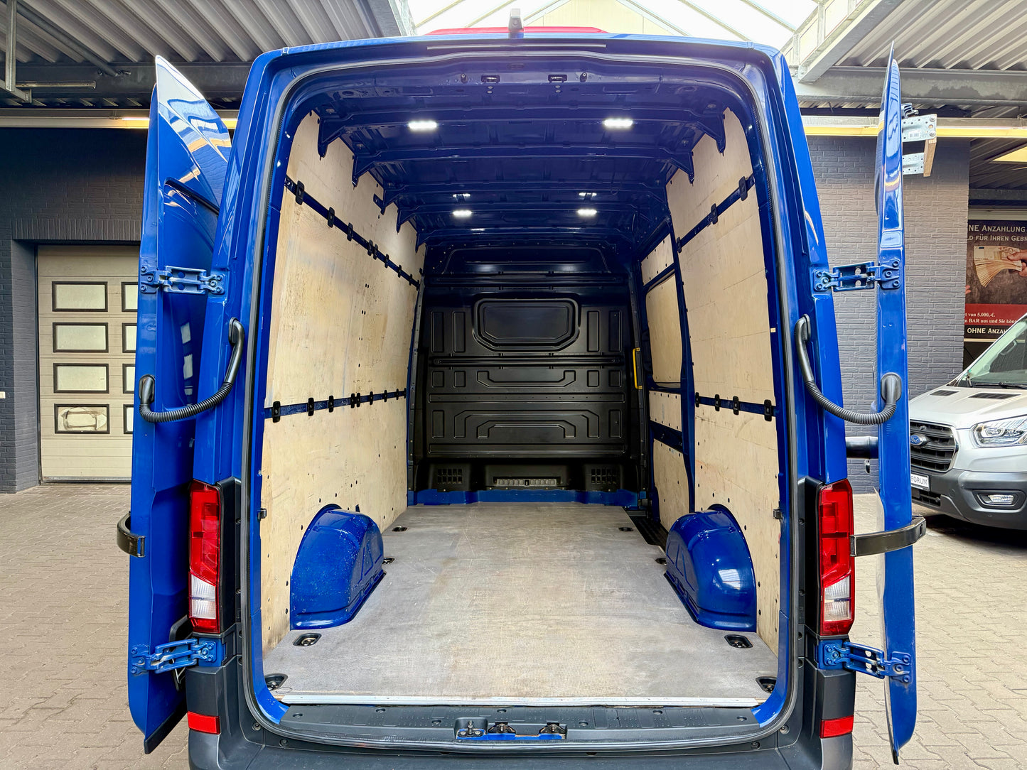 Volkswagen Crafter 2.0 TDI L3H3 3,5t AHK NAVI CAM KLIMA PDC