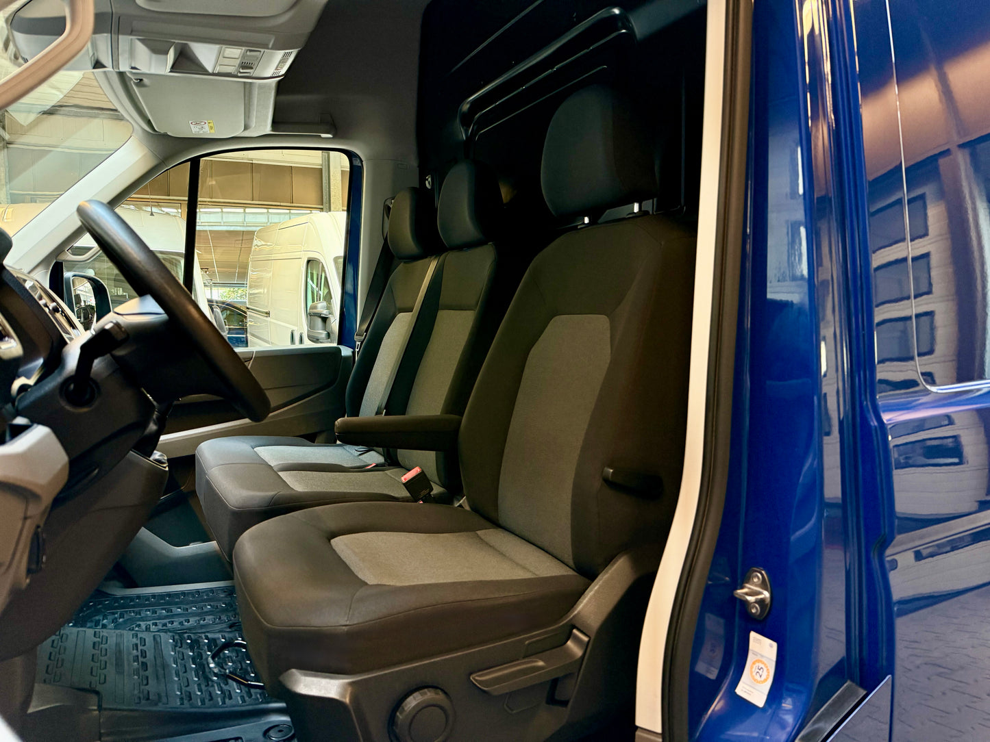 Volkswagen Crafter 2.0 TDI L3H3 3,5t AHK NAVI CAM KLIMA PDC