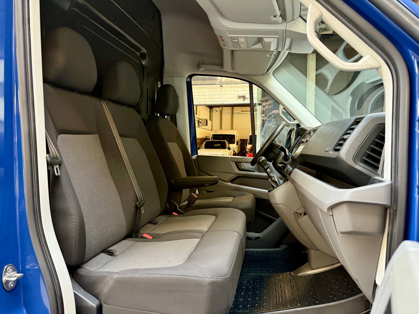 Volkswagen Crafter 2.0 TDI L3H3 3,5t AHK NAVI CAM KLIMA PDC