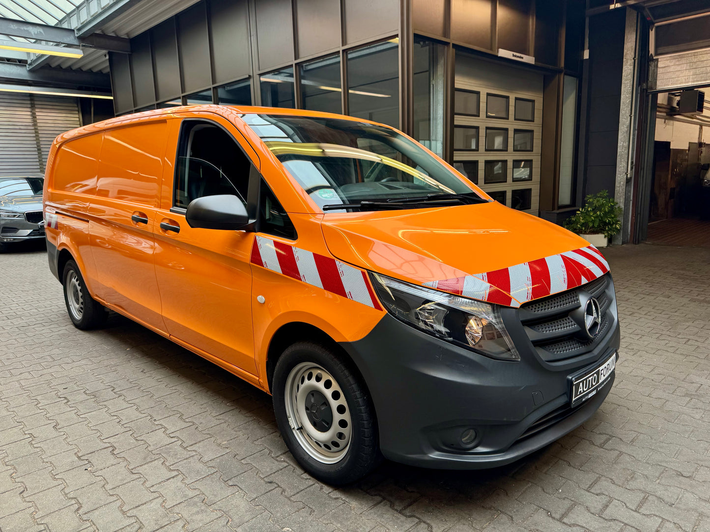 Mercedes-Benz Vito 114 D 4x4 EXTRALANG L3 AUTOMATIK LEDER AHK