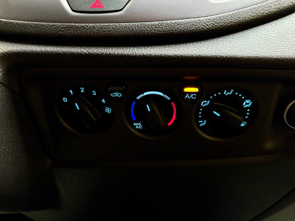 Ford Transit 2.0 D L2H3 BUS 9-SITZE AHK KLIMA CAM PDC