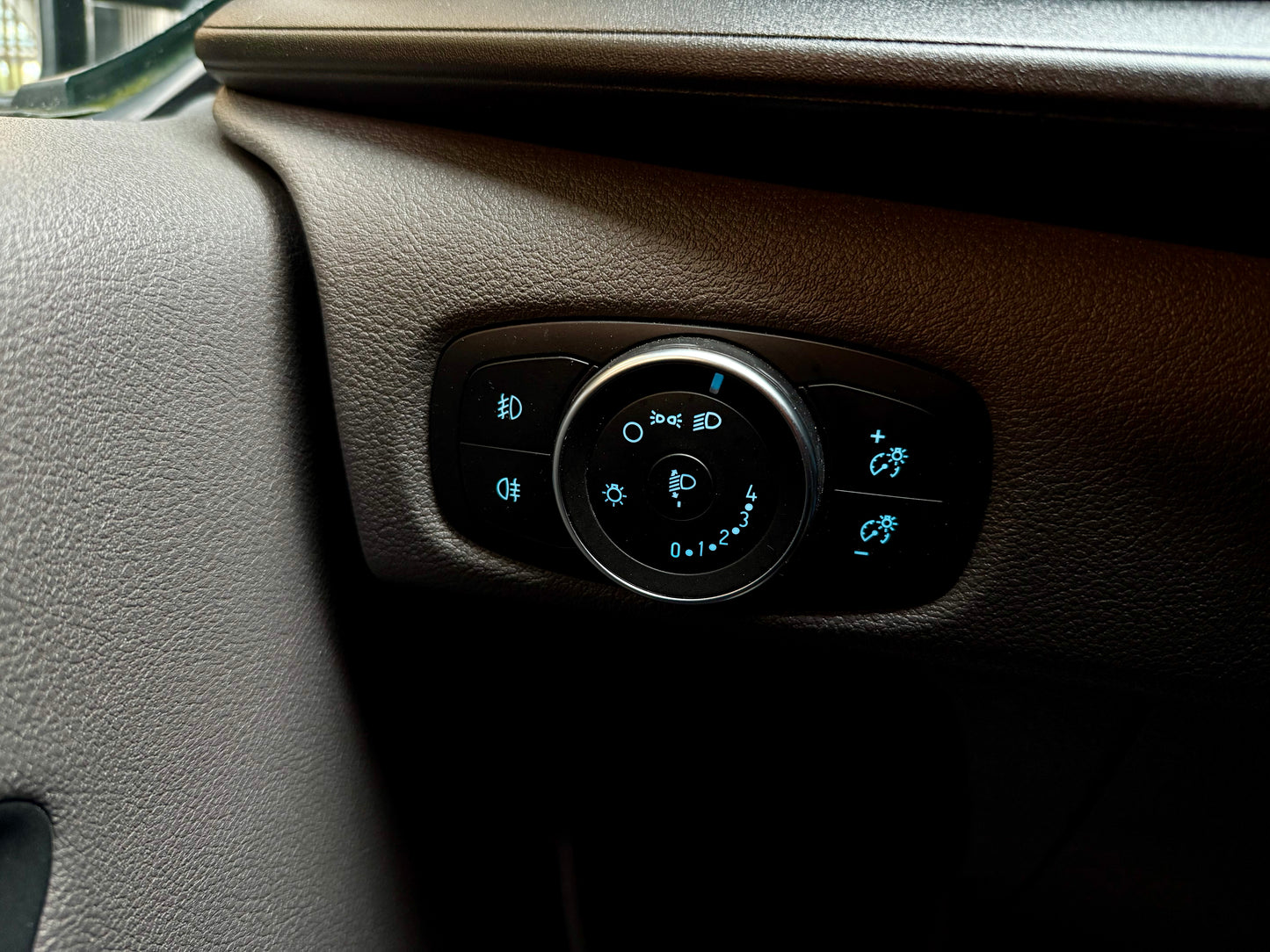 Ford Transit Custom 2.0 D L2H2 3,4t AHK KLIMA PDC