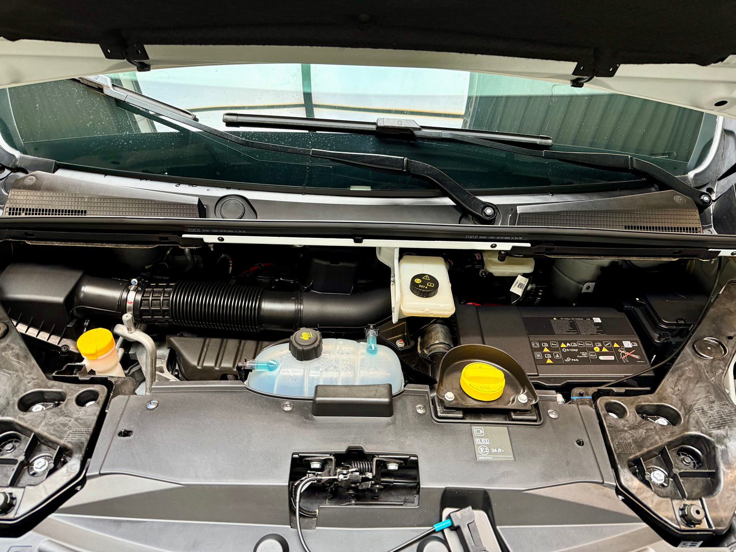 Renault Trafic 2.0 dCi L1H1 LED NAVI AHK PDC LED 3STZ