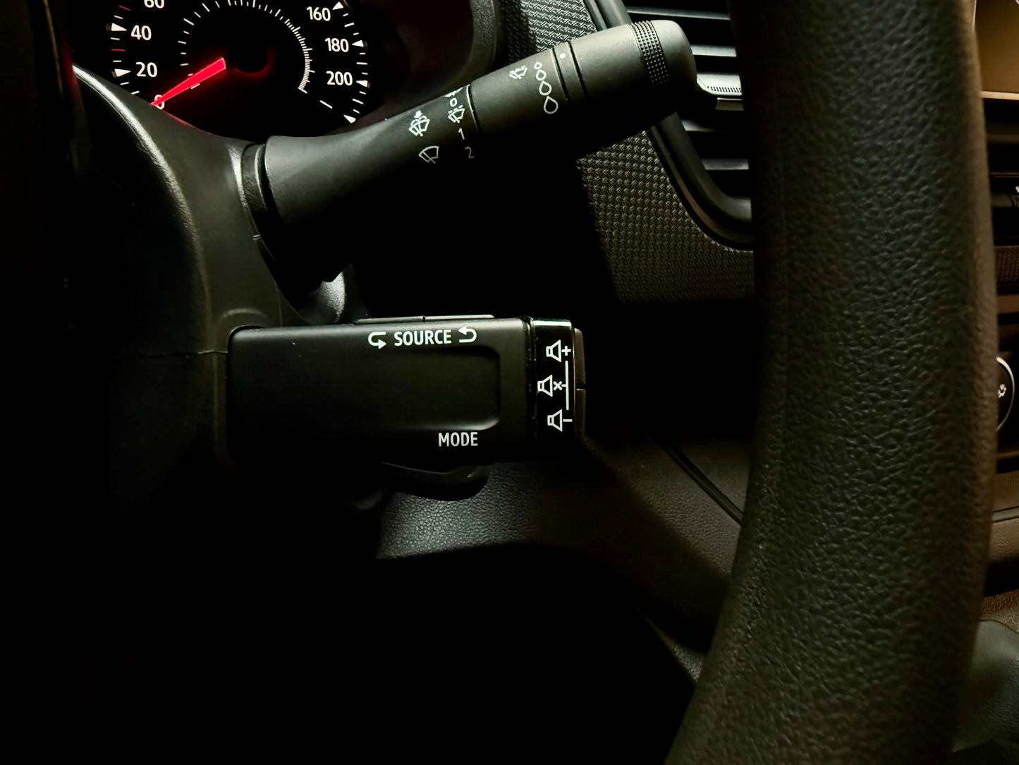 Renault Trafic 2.0 dCi L1H1 LED NAVI AHK PDC LED 3STZ