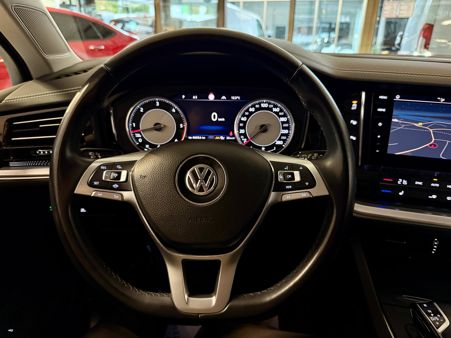 Volkswagen Touareg 3.0 TDI 4M ELEGANCE LEDER LED CAM SHZ