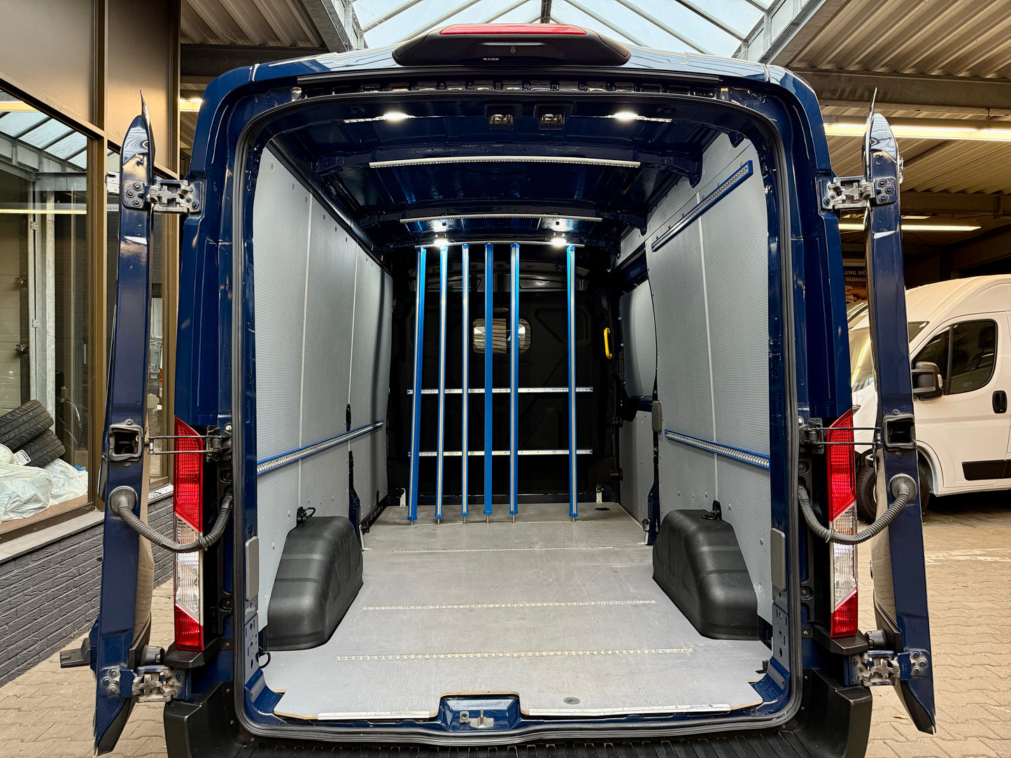 Ford Transit 2.0 D L3H2 3,5t AUTOMATIK AHK KLIMA CAM