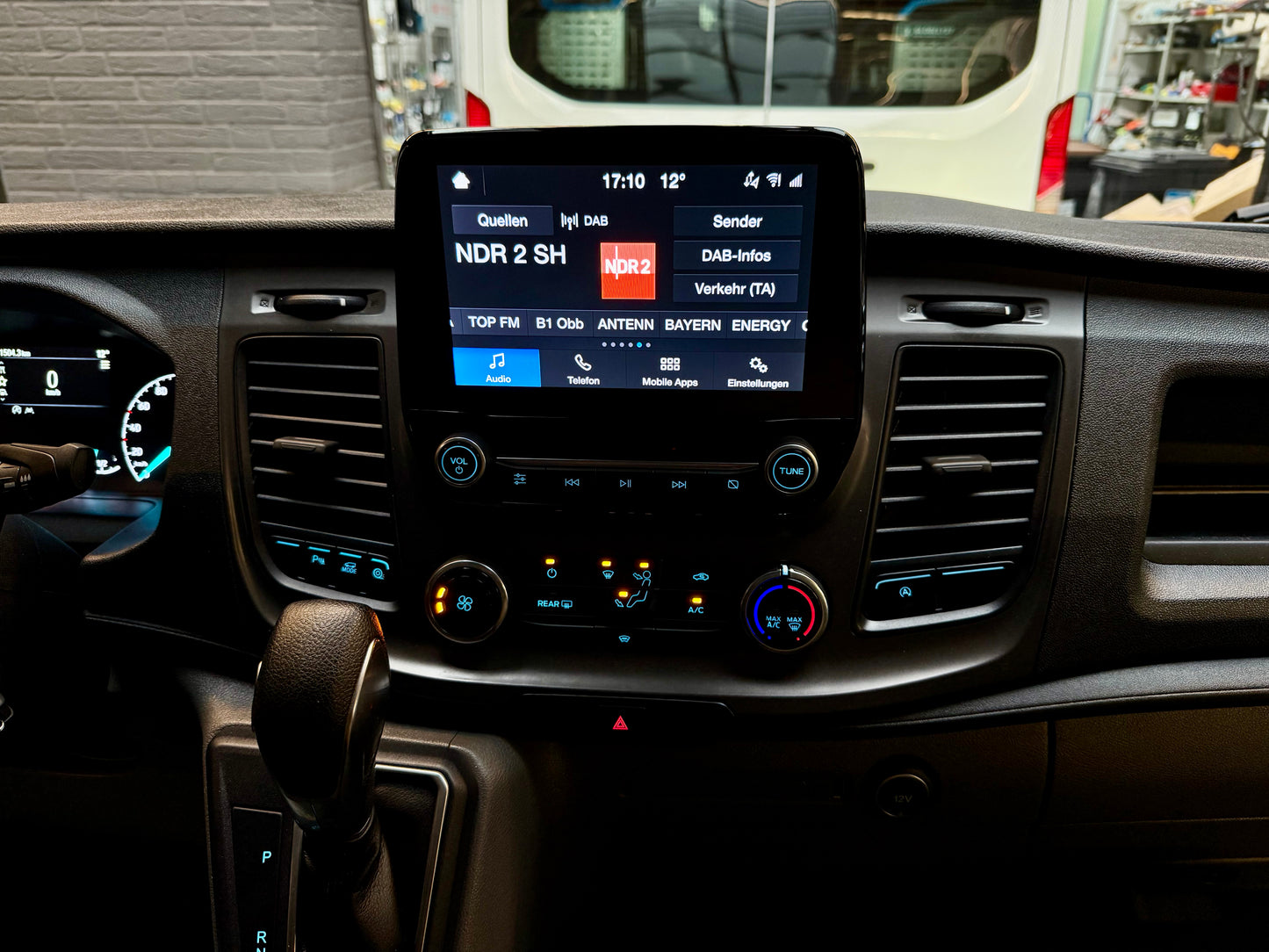 Ford Transit 2.0 D L3H2 3,5t AUTOMATIK AHK KLIMA CAM