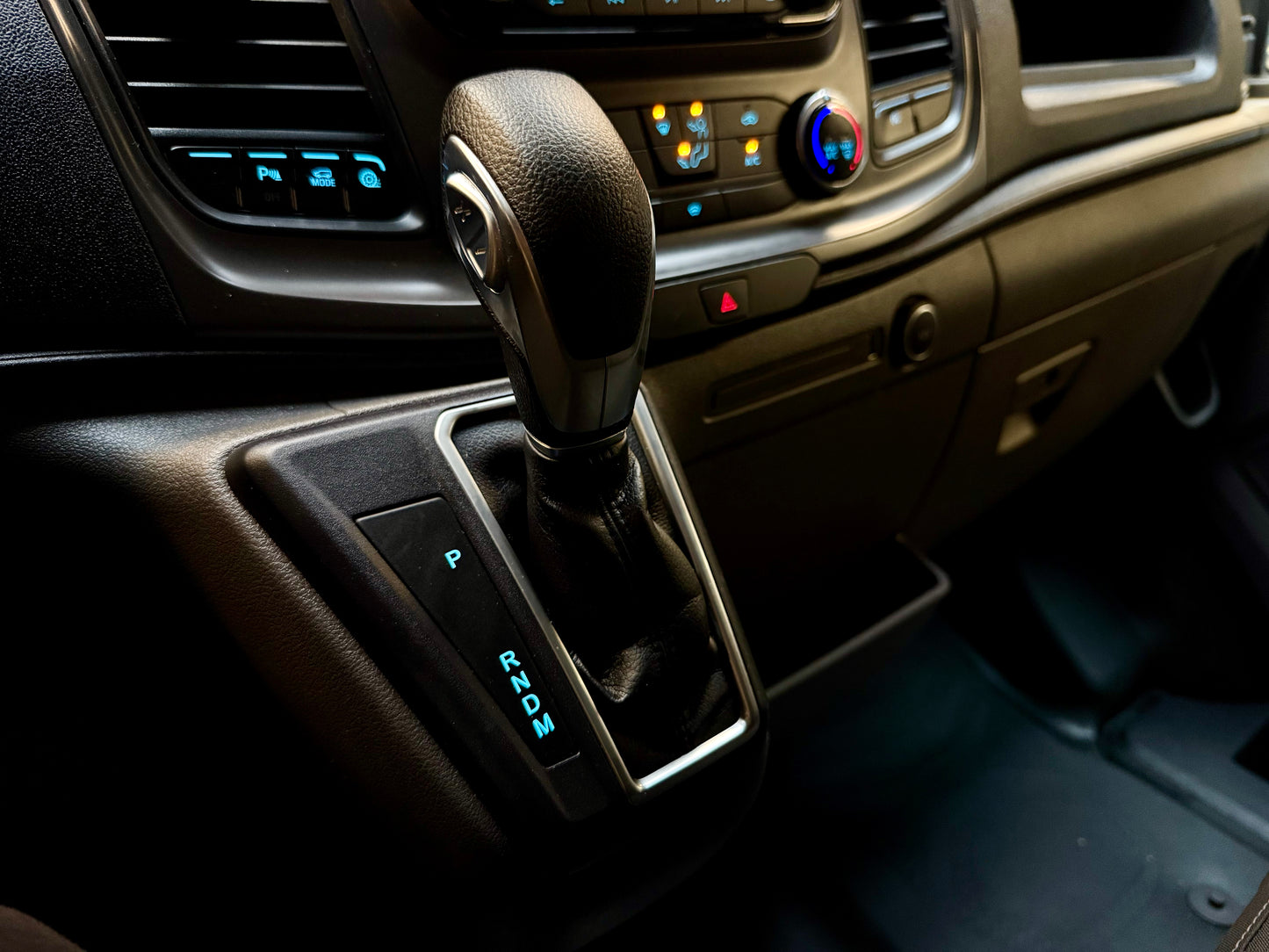 Ford Transit 2.0 D L3H2 3,5t AUTOMATIK AHK KLIMA CAM