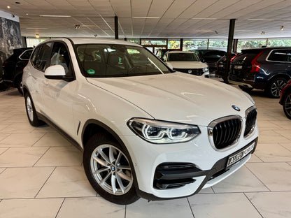 BMW X3 20d xDrive AUT AHK LEDER NAVI CAM SHZ PDC LED
