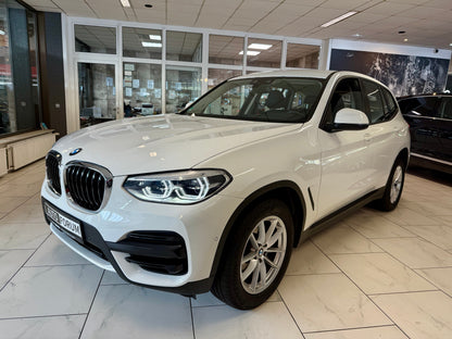 BMW X3 20d xDrive AUT AHK LEDER NAVI CAM SHZ PDC LED