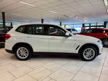 BMW X3 20d xDrive AUT AHK LEDER NAVI CAM SHZ PDC LED