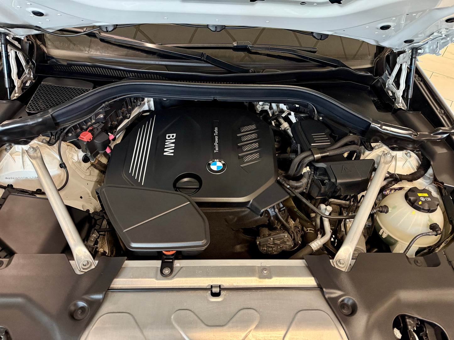 BMW X3 20d xDrive AUT AHK LEDER NAVI CAM SHZ PDC LED