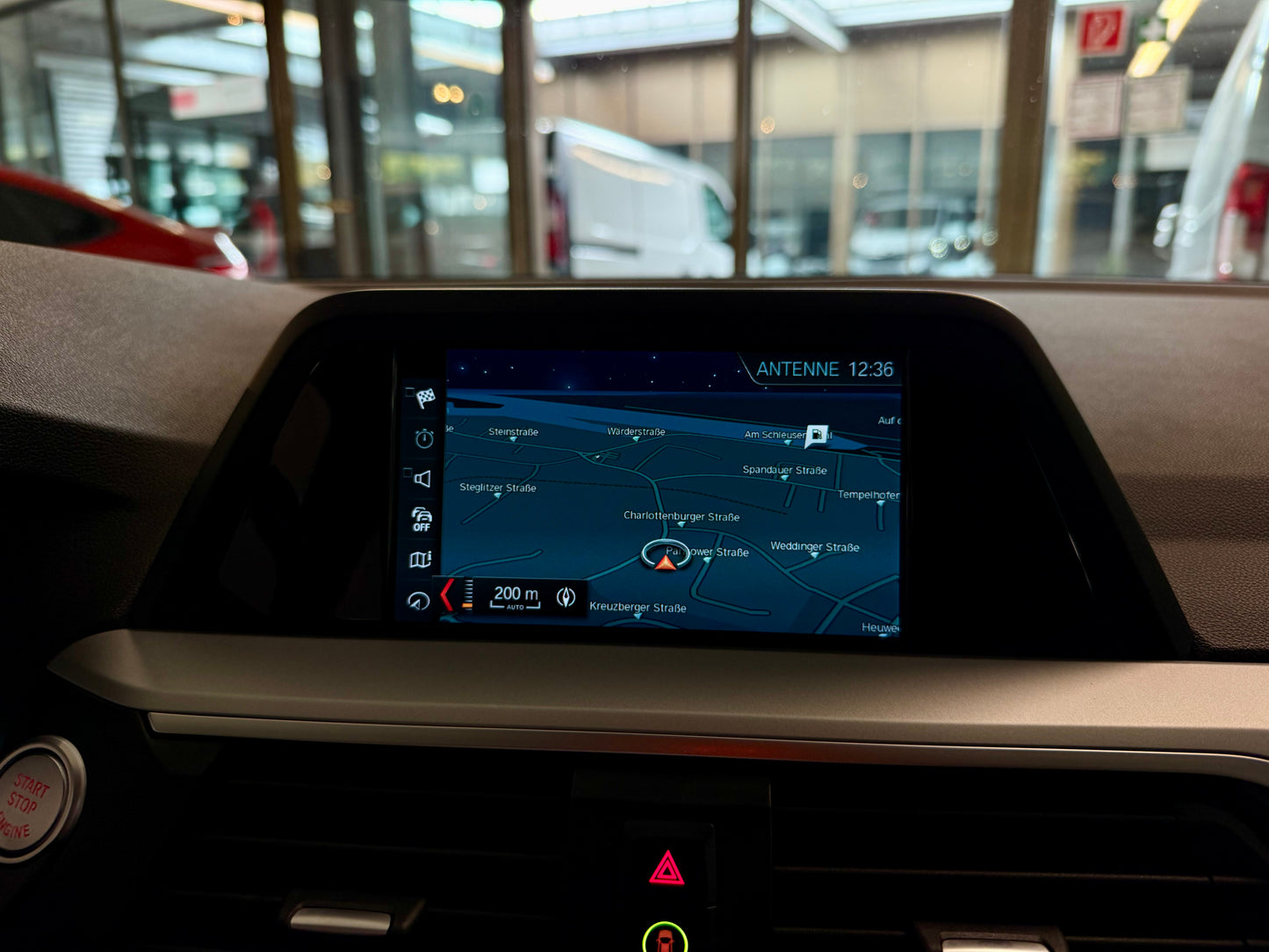 BMW X3 20d xDrive AUT AHK LEDER NAVI CAM SHZ PDC LED