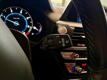 BMW X3 20d xDrive AUT AHK LEDER NAVI CAM SHZ PDC LED