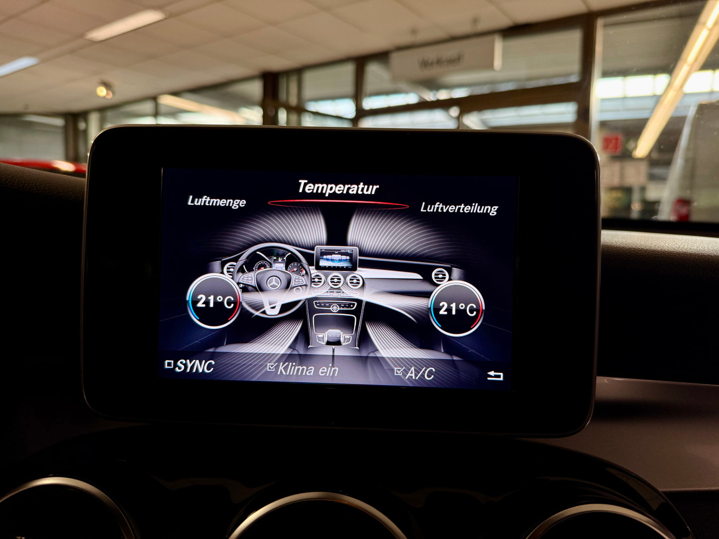 Mercedes-Benz GLC 250 4M COUPE AMG-LINE LEDER NAVI CAM LED SHZ