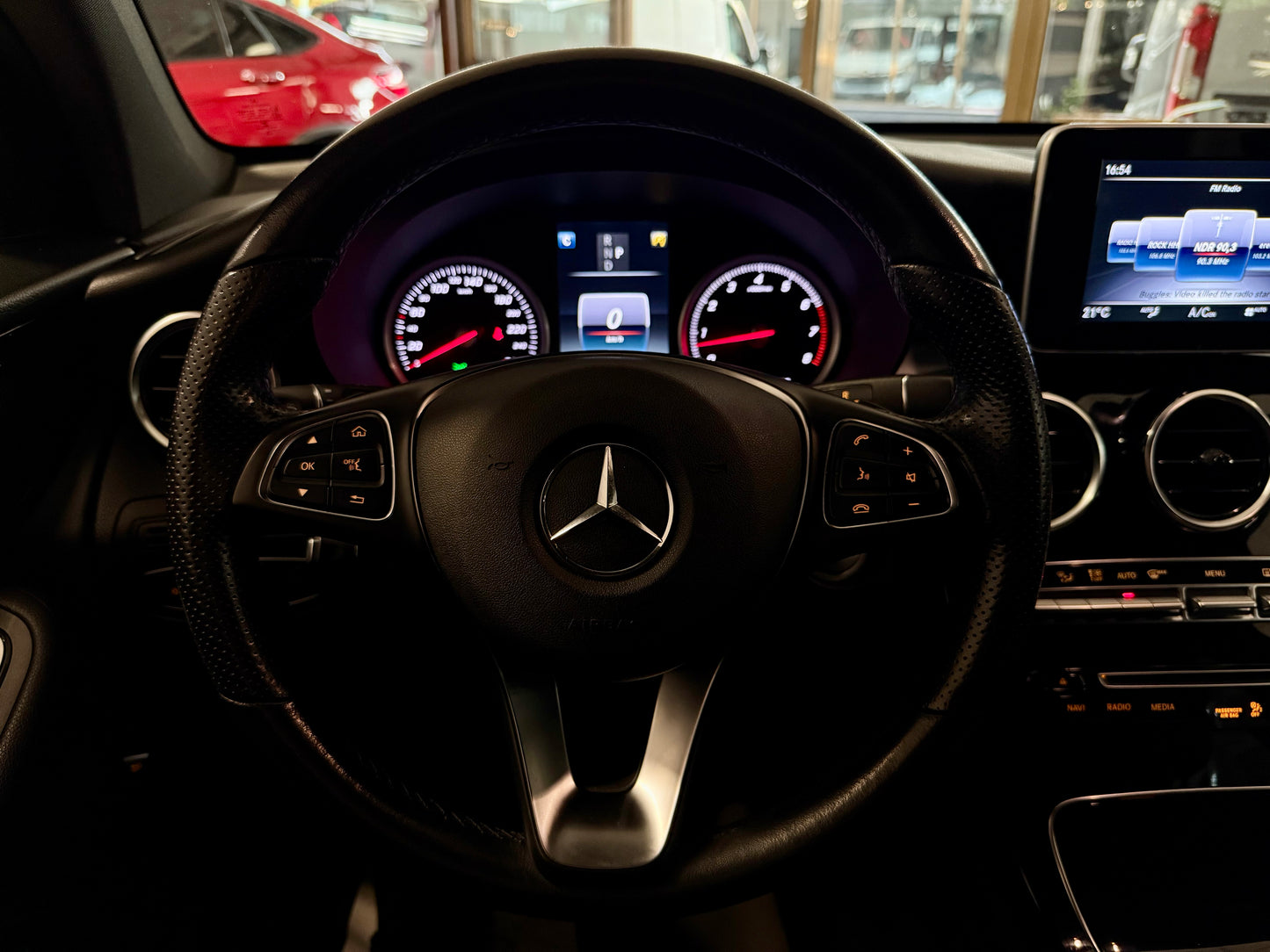 Mercedes-Benz GLC 250 4M COUPE AMG-LINE LEDER NAVI CAM LED SHZ