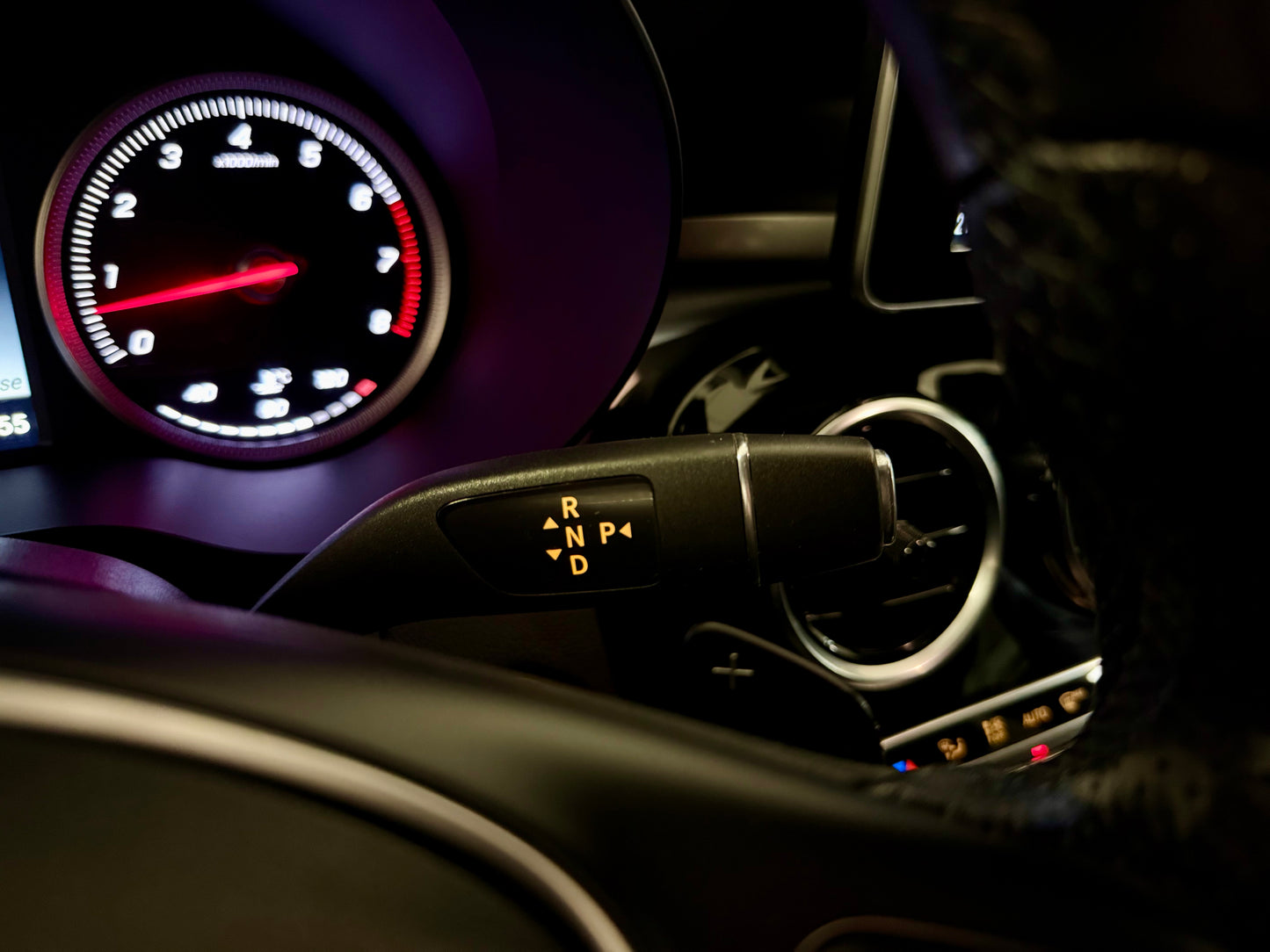 Mercedes-Benz GLC 250 4M COUPE AMG-LINE LEDER NAVI CAM LED SHZ