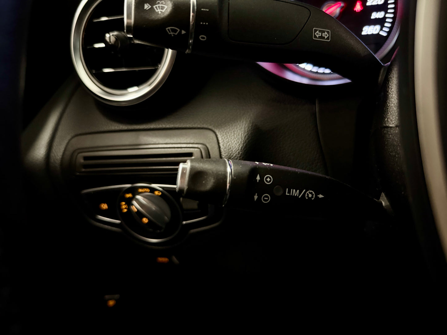 Mercedes-Benz GLC 250 4M COUPE AMG-LINE LEDER NAVI CAM LED SHZ