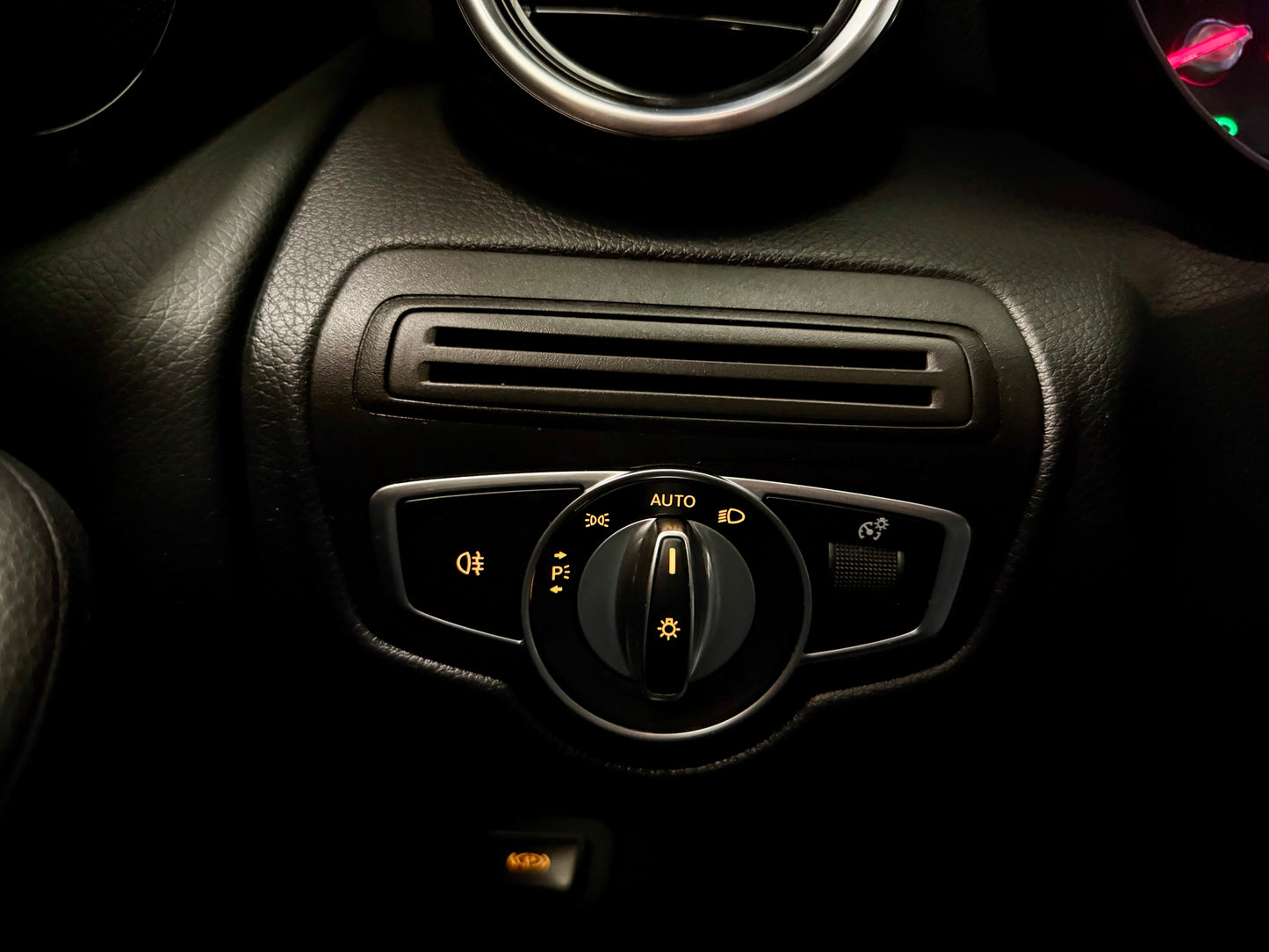 Mercedes-Benz GLC 250 4M COUPE AMG-LINE LEDER NAVI CAM LED SHZ