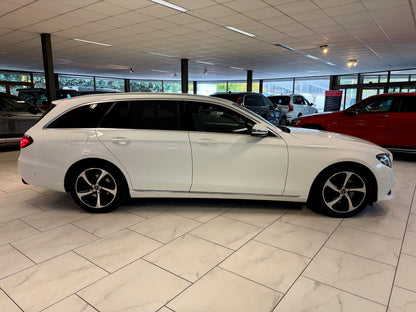 Mercedes-Benz E 220 d T AUT NAVI LEDER LED KAMERA SHZ PDC DAB