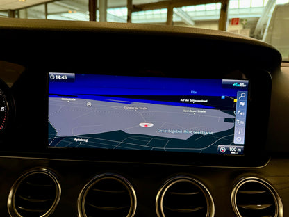 Mercedes-Benz E 220 d T AUT NAVI LEDER LED KAMERA SHZ PDC DAB