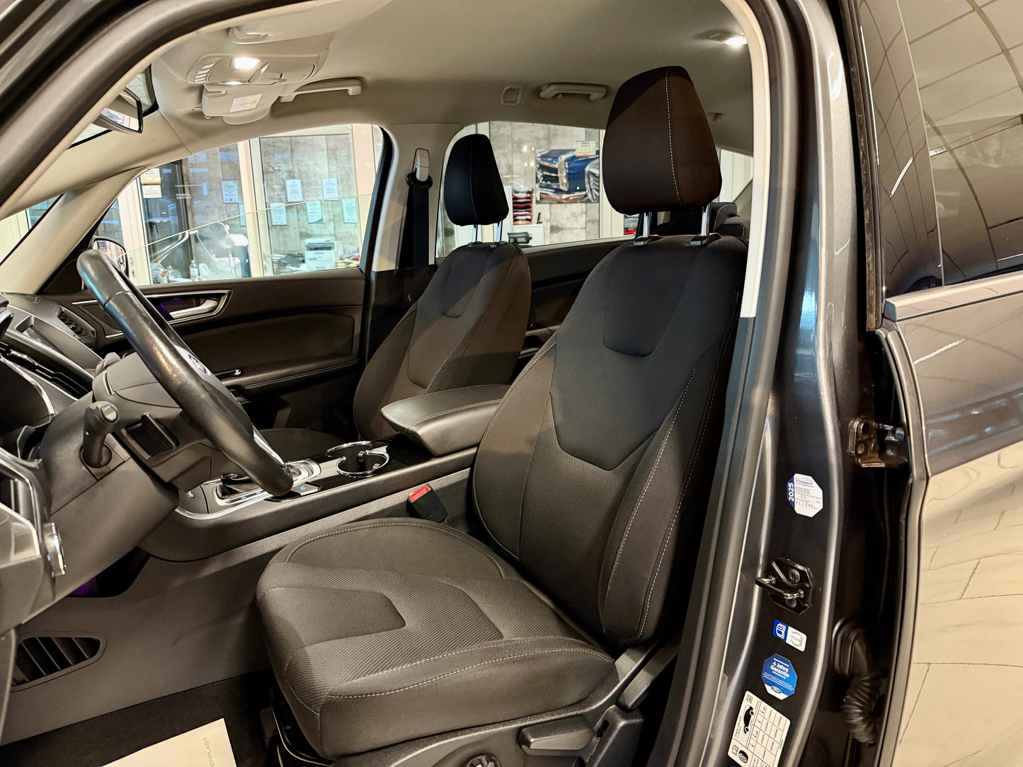 Ford S-MAX 2.0 AUT 7-SITZER LED 360CAM NAVI PDC SHZ