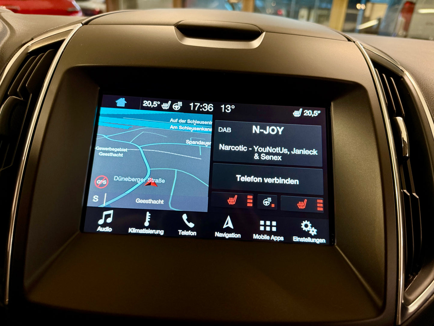 Ford S-MAX 2.0 AUT 7-SITZER LED 360CAM NAVI PDC SHZ