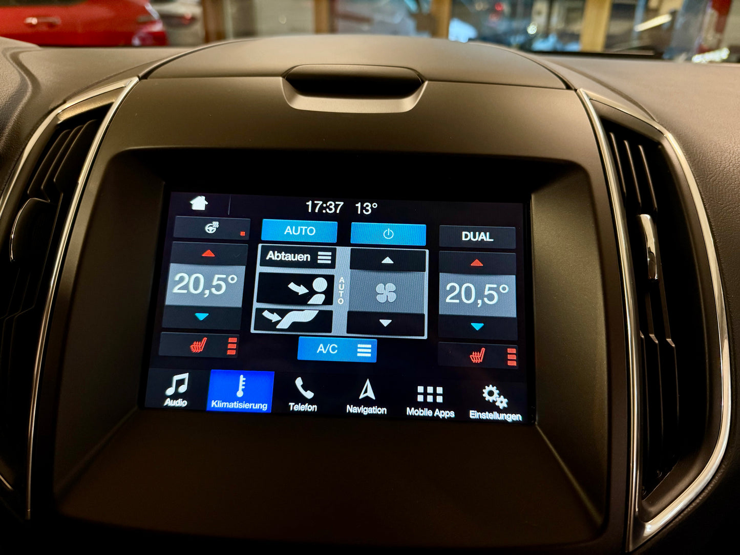 Ford S-MAX 2.0 AUT 7-SITZER LED 360CAM NAVI PDC SHZ