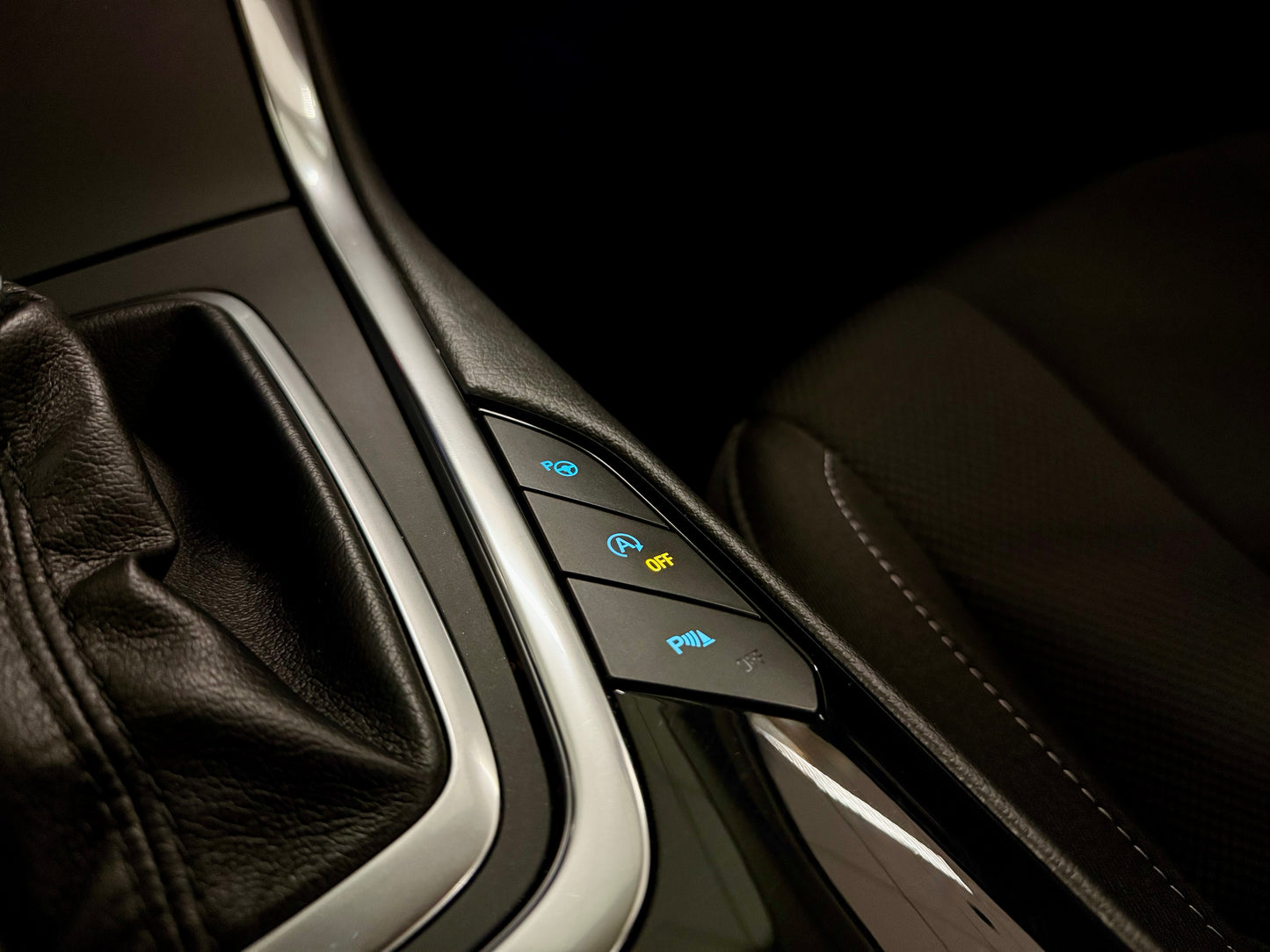 Ford S-MAX 2.0 AUT 7-SITZER LED 360CAM NAVI PDC SHZ