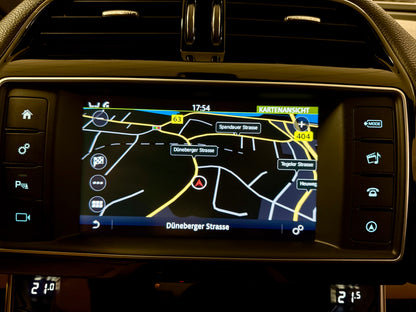 Jaguar XE 20t PRESTIGE LEDER NAVI CAM SHZ PDC LED