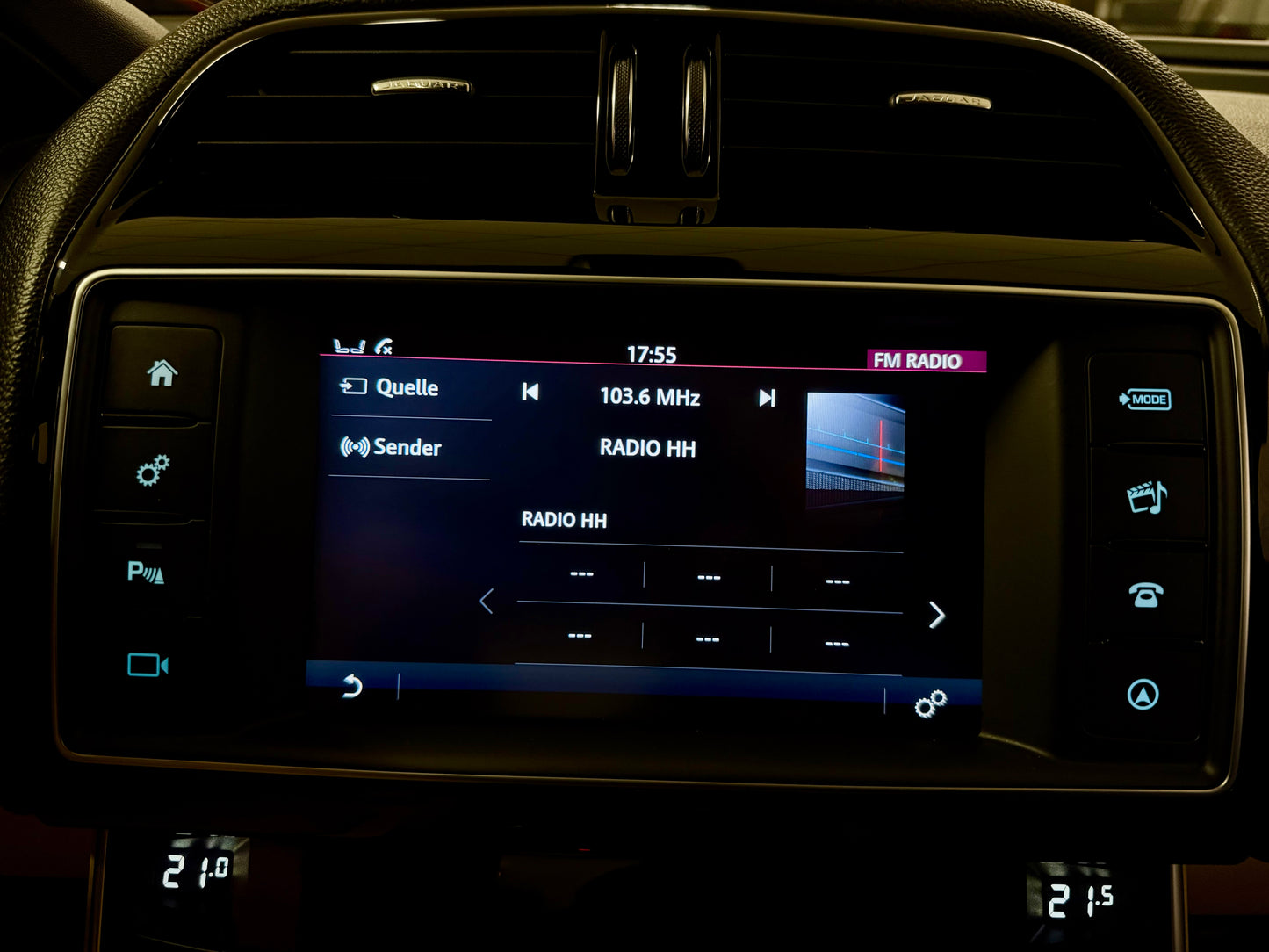 Jaguar XE 20t PRESTIGE LEDER NAVI CAM SHZ PDC LED