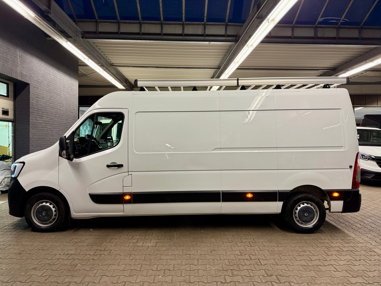 Renault Master 2.3 dCi L3H2 3,5t CAM KLIMA 3STZ TEMPOMAT