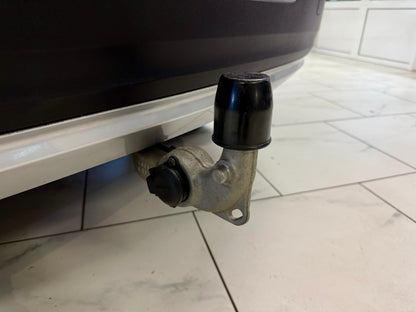 Volvo XC40 2.0 D3 R-DESIGN AUT LEDER AHK NAVI CAM SHZ