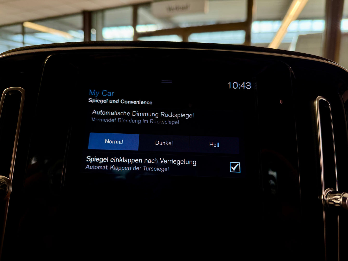 Volvo XC40 2.0 D3 R-DESIGN AUT LEDER AHK NAVI CAM SHZ