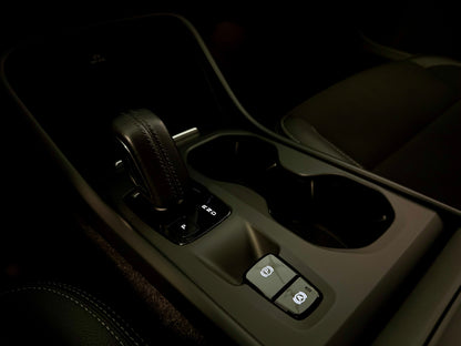 Volvo XC40 2.0 D3 R-DESIGN AUT LEDER AHK NAVI CAM SHZ