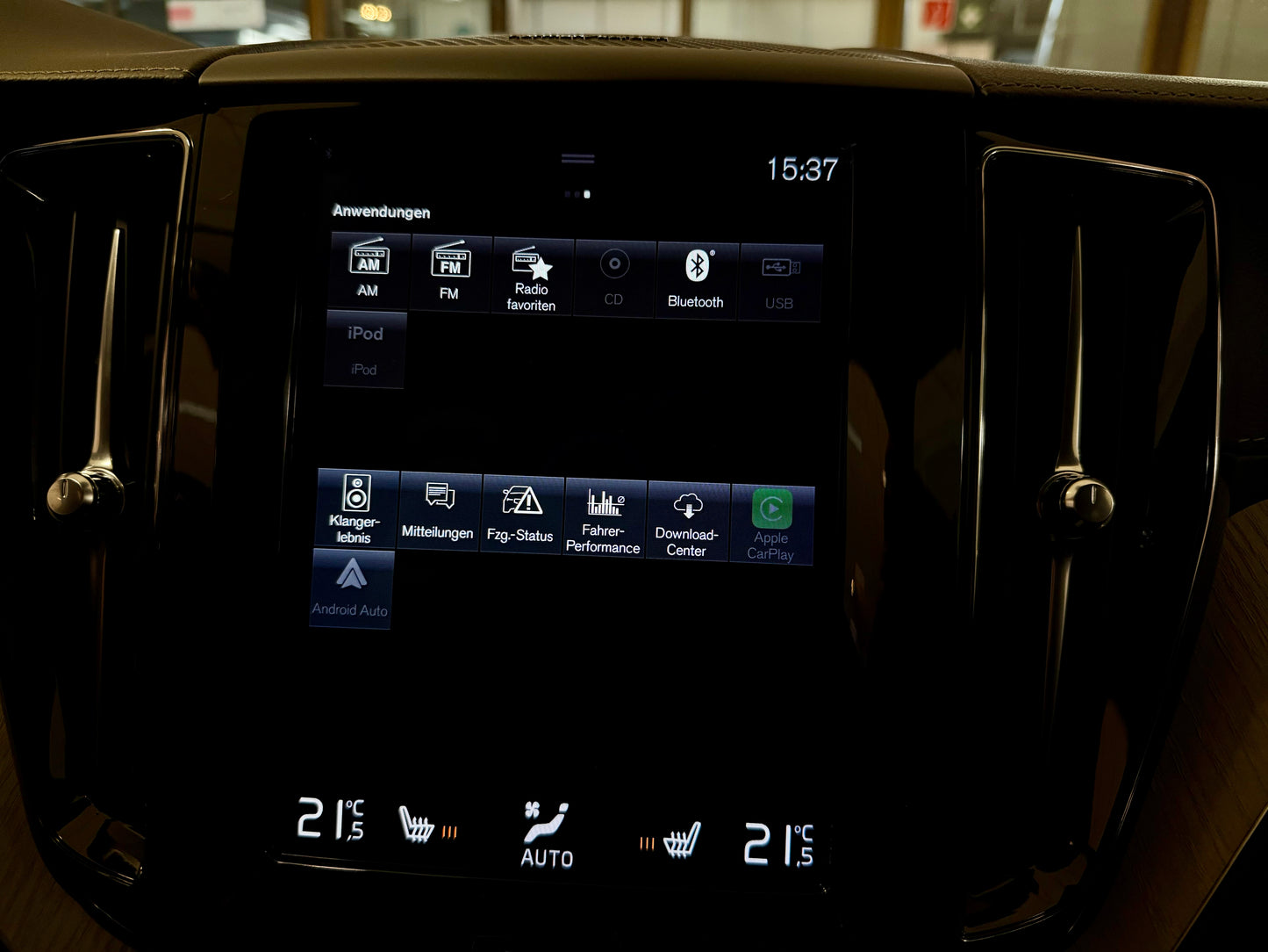 Volvo XC60 2.0 D4 INSCRIPTION LEDER LED H/K KAMERA SHZ